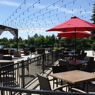 Enjoy outdoor dining options