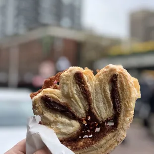 Vegan cinnamon pastry