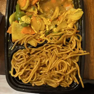 Curry chicken with a pathetic Side of Lomein