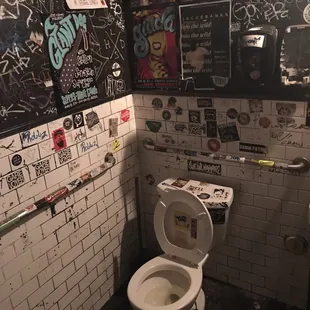 What else do you expect from a concert hall but a bathroom like this. ;)