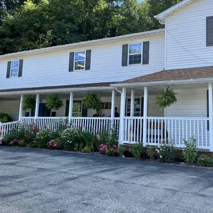 White building in which Three Little Birds Cafe is located