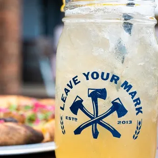 Peach Lemonade Mixed Drink