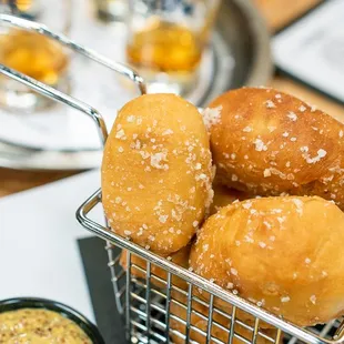 Pretzel Bites