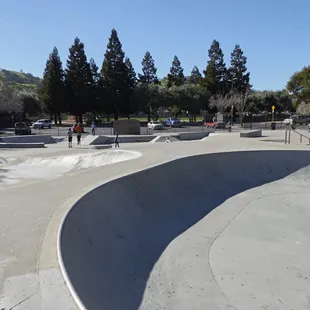 Good skate park with a lot to ride