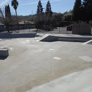 Good skate park with a lot to ride