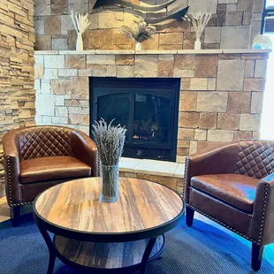 Three River Bar &amp; Kitchen fireplace lounge area