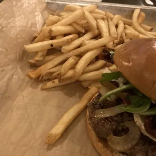 Clarance Burger +Fries