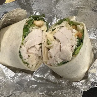 a wrap of chicken and spinach