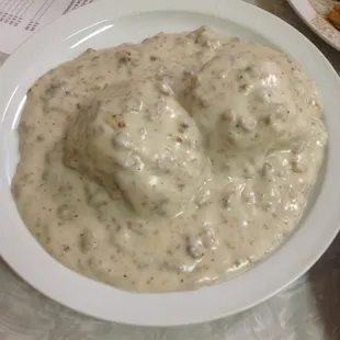 Biscuits w/Sausage Gravy