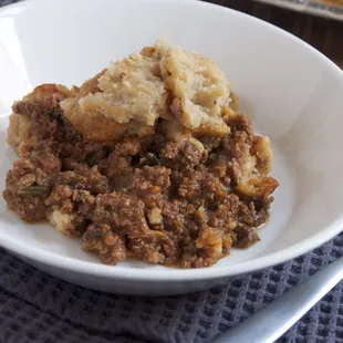Cottage Pie with Cauliflower Mash-Grassfed ground beef is sauteed with onions, tomato paste, and herbs &amp; topped with mashed cauliflower.