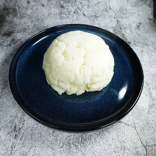 A corn meal base made from oil, water and corn flour. Pairs well with stews, meats and vegetables.