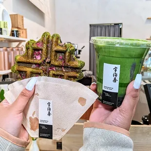 Waffle + Black Sesame Latte