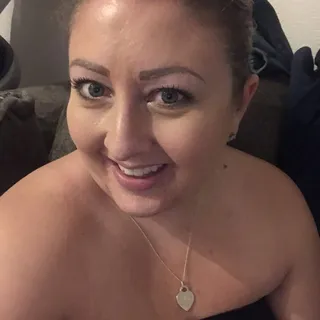 Nikki S.