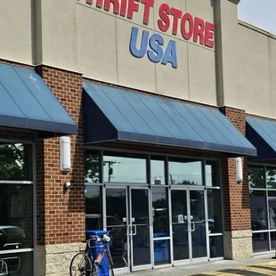 Entrance of Thrift Store USA
