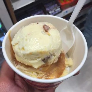 Pecan Praline, perfect for some v late night ice cream