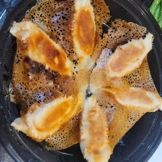 Pan Fried Chicken Bun(6)