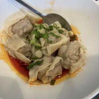 Shanghai Spicy Chinese Spinach and Pork Wonton