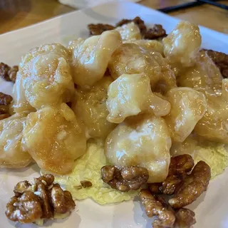 Honey Walnut Shrimp in Mayonnaise