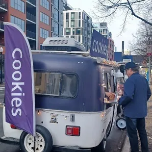 Easy access on our way to Mill City Farmers Market.