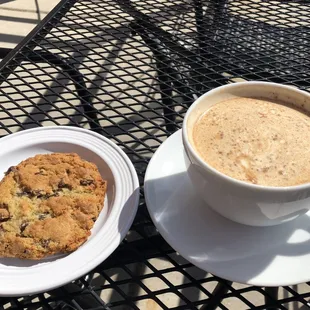 Chocolate chip cookie and chai tea