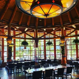 interior, paella