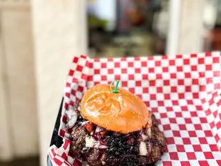 Heff’s Burger Club