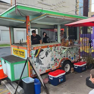 This little taco stand called Thyda&apos;s is o e of da BESTEST places for Mexican grub! Chance &apos;em!
