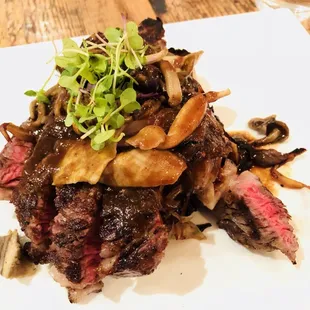 Open faced steak sandwich