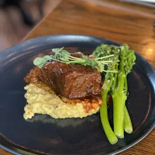 Short ribs with polenta and broccolini!
