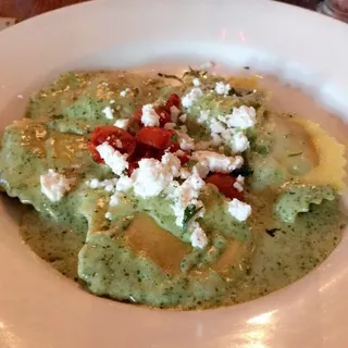 Ravioli ai Funghi al Pesto