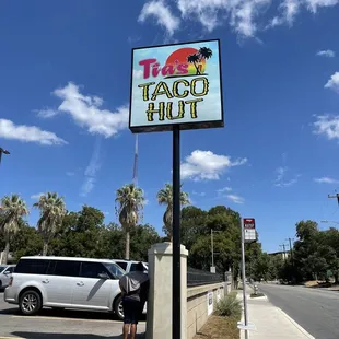 Tia&apos;s Taco Hut