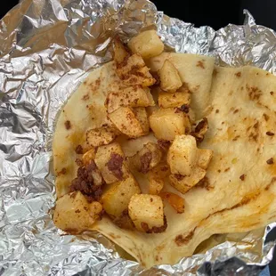 What is this??? Where is the chorizo??? $3.00??? Nope, never back here! I came here because it's right here near my school UTSA!