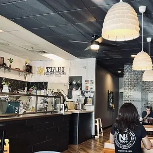 Dining area, kitchen