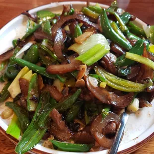 农家香香嘴 Country Stir-Fried with House smoked pig&apos;s snout