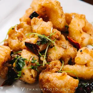 chicken wings and fried chicken, food