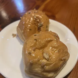 Hot Garlic Rolls