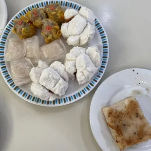 Siu Mai, har gow, turnip cakes, steamed bbq pork buns
