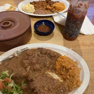 Carne Guisada and mole plate