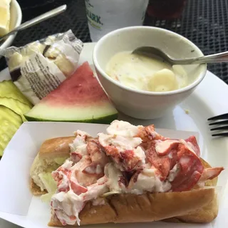 Fresh Lobster Salad Roll