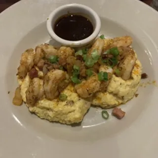 ANDOUILLE CHEDDAR GRITS