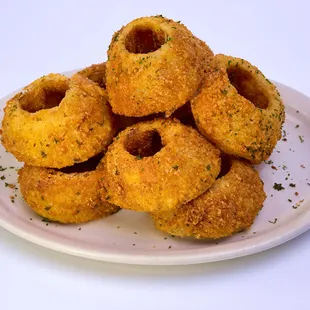 ONION RING STACK
Thick-cut &amp; hand battered. Side of Barbecue sauce.