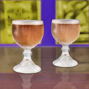 Big Easy vibes, ice-cold schooner beers.