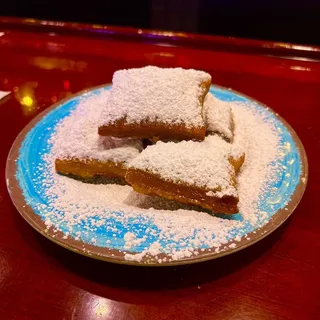 CLASSIC BEIGNETS