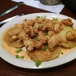 FRIED GREEN TOMATOES & CRAWFISH PO BOY