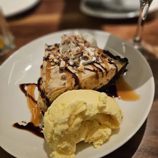 Snickers Pie
