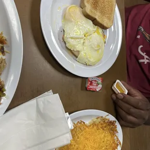 Hashbrowns Breakfast Sandwich Plate