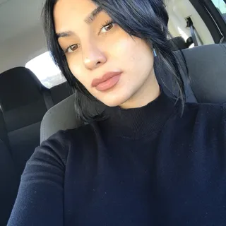 Claudia V.