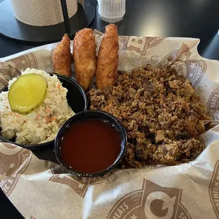 Chopped Beef Brisket Plate &amp; 1 Side