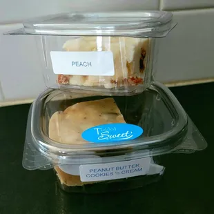 Peach and peanut butter oreo fudge