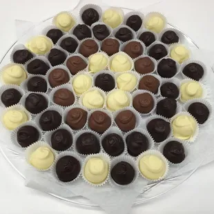 Your favorites in white, milk or dark chocolate.